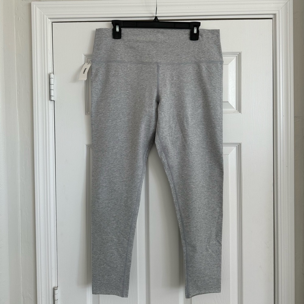 Aritzia TNA Leggings